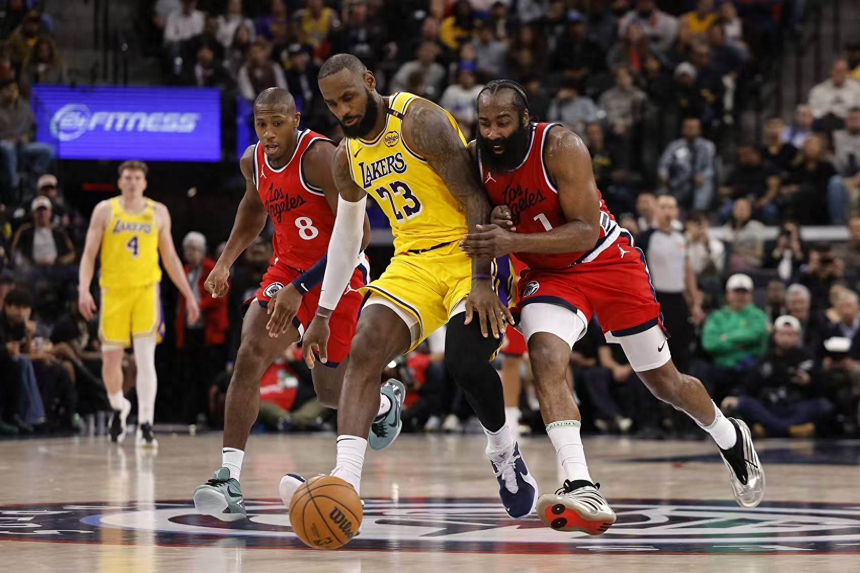 乐鱼 vip 注册-快船公布阵容变化，全力备战湖人挑战的简单介绍