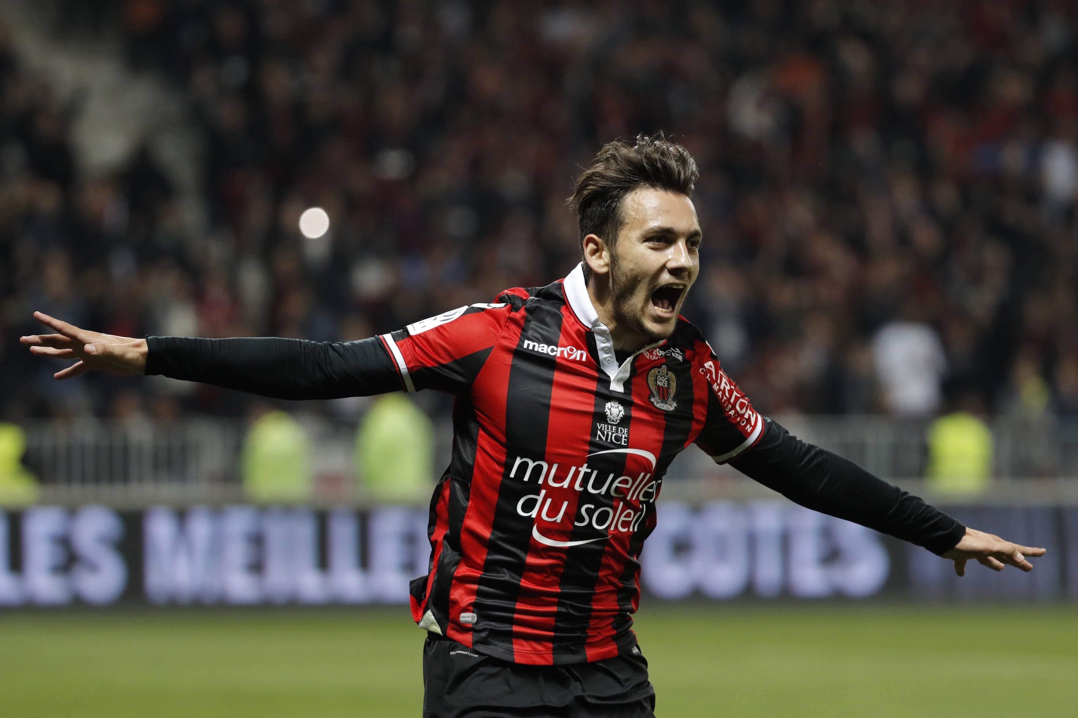 乐鱼体育-多特蒙德VS巴黎圣日耳曼:谁能夺胜?