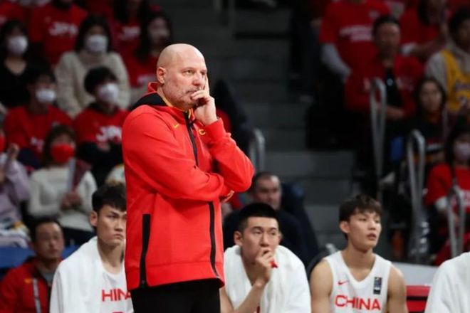 乐鱼官网-塞尔维亚男篮力克意大利男篮,艾顿爆发神勇的简单介绍